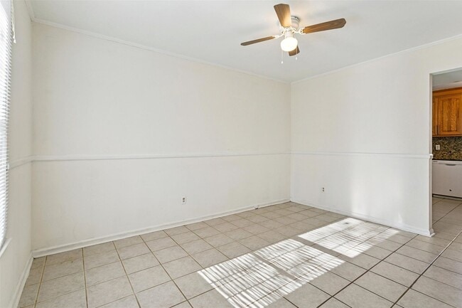 Building Photo - Comfortable Living with Private Yard, Deck & Easy Access to Ft. Eustis