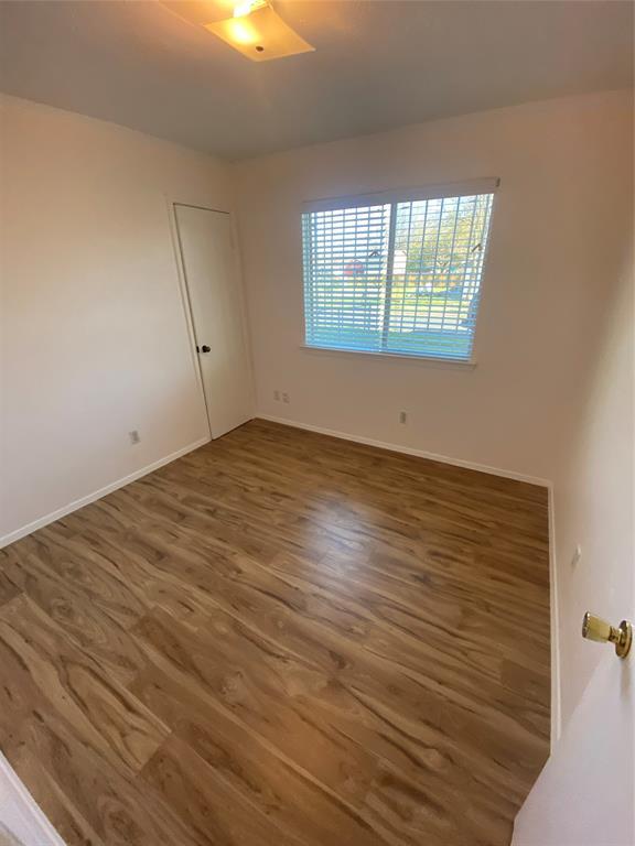 Building Photo - 2402 Dove Springs Dr