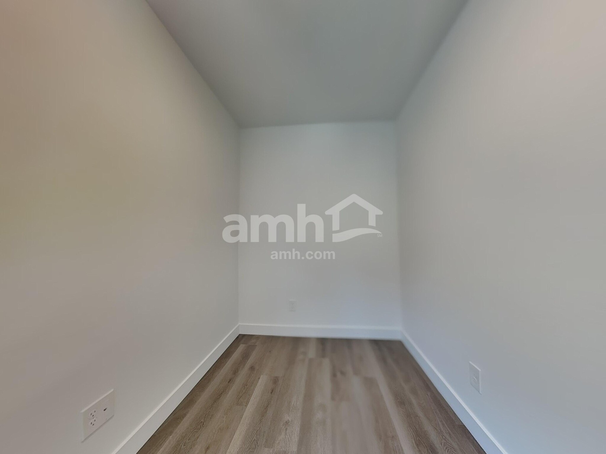 Building Photo - 7705 Brenden St SW