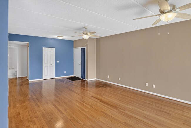 Building Photo - 29 Aledo Ct