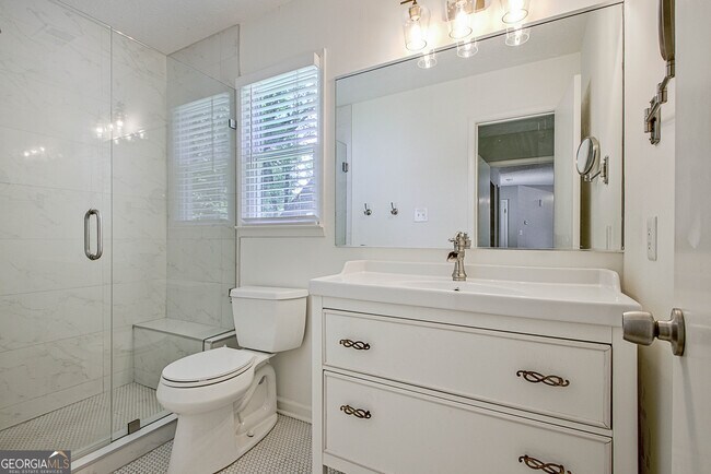 Building Photo - 413 Deergrass Trail