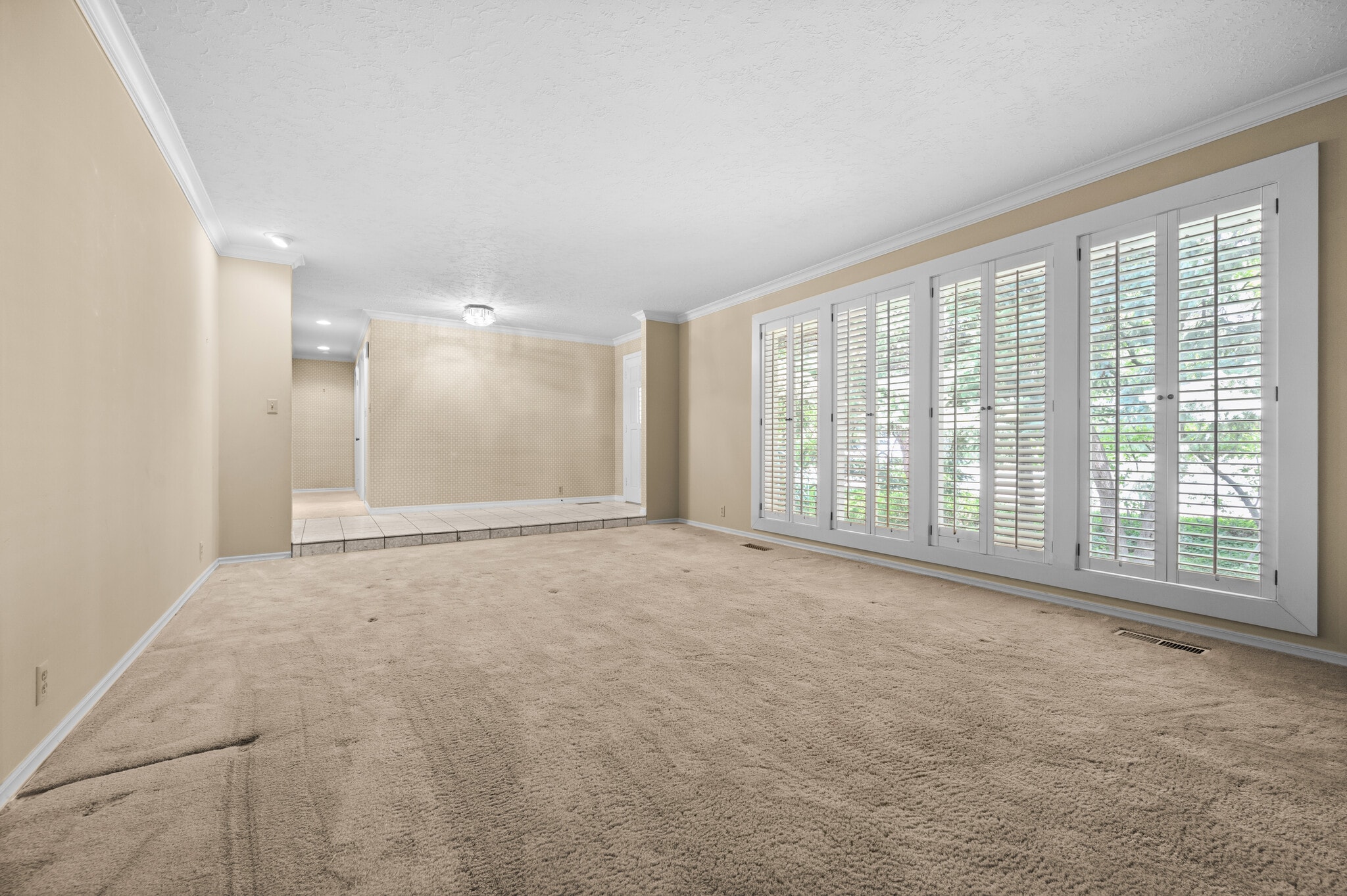 Building Photo - 1480 E Millbrook Way