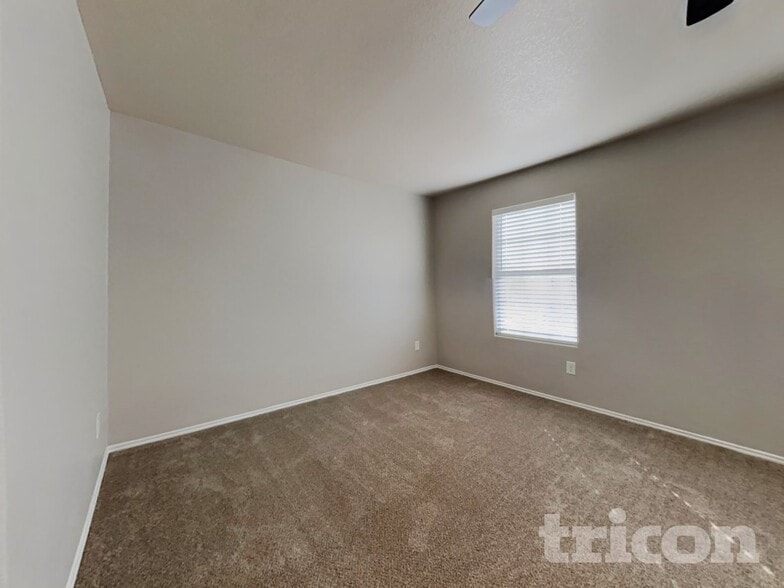 Building Photo - 1142 Desert Willow Ln