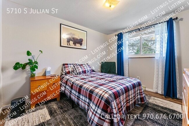 Building Photo - 5710 S Julian St