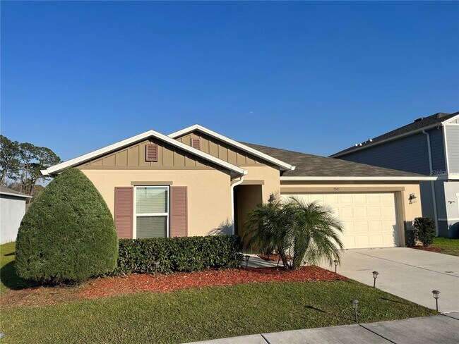 Building Photo - 7601 Muscovy Dr