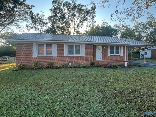 Primary Photo - 212 Cherry St NW