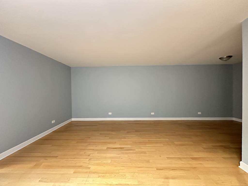 Building Photo - 663 W Grace St