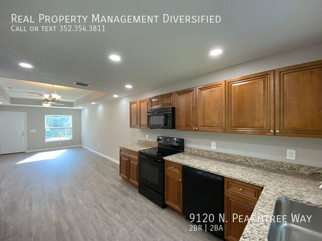 Building Photo - Great Duplex - Desirable Location in Citru...