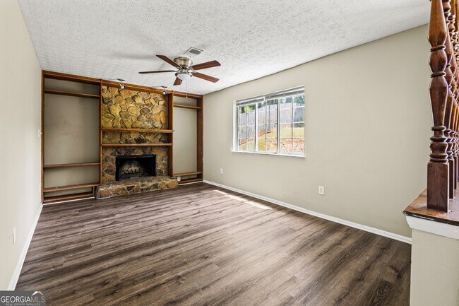 Building Photo - 5100 Rockborough Trail NW