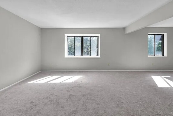 Building Photo - 652 Olde Towne Ave