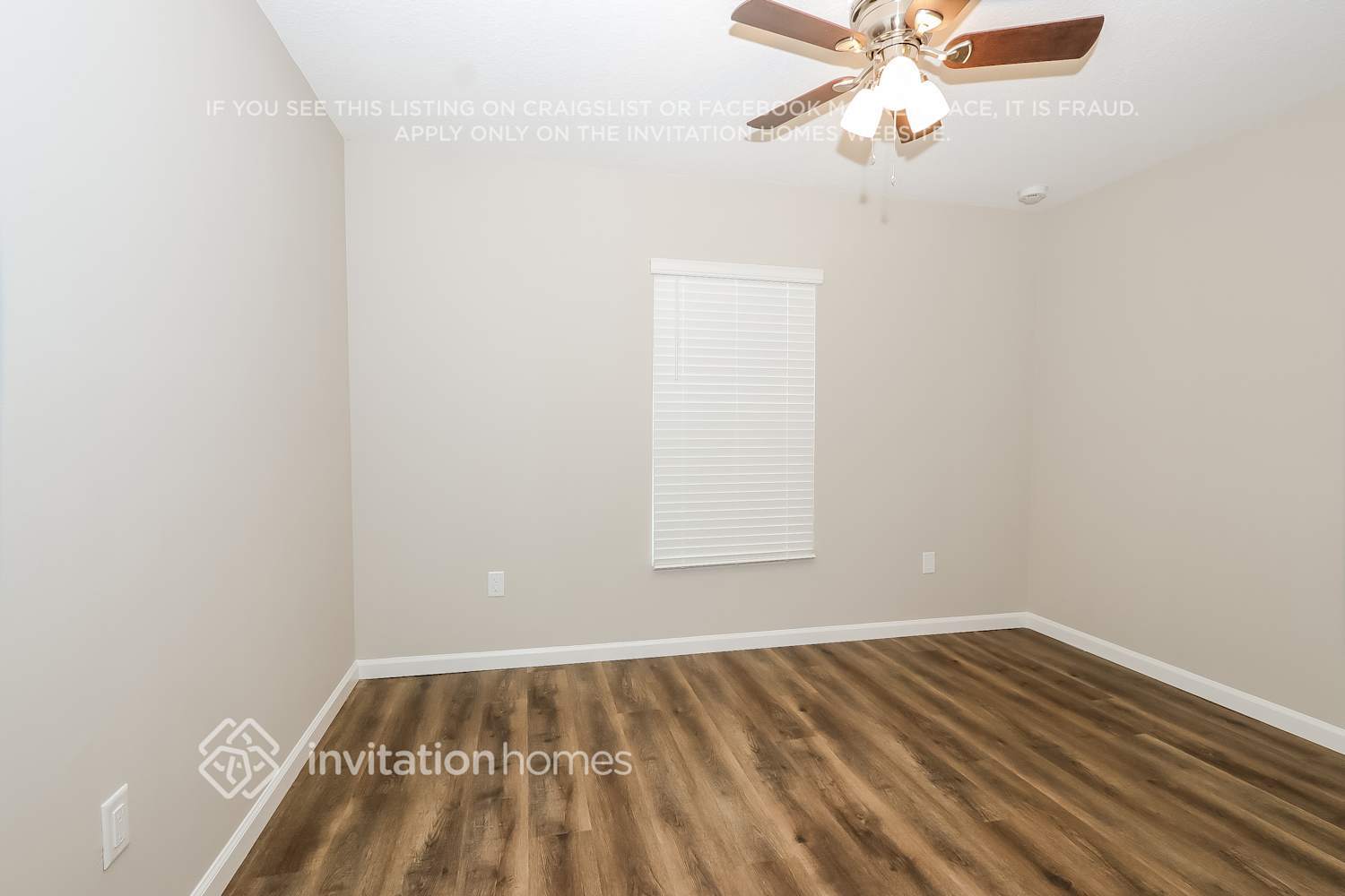 Building Photo - 440 SE Asbury Ln