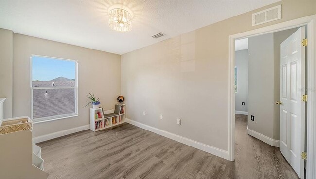 Building Photo - 6122 Blue Runner Ct