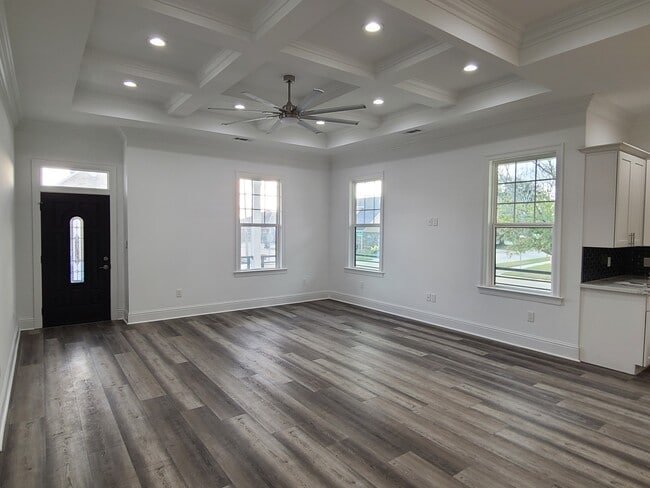 Building Photo - 8501 Prince Dr