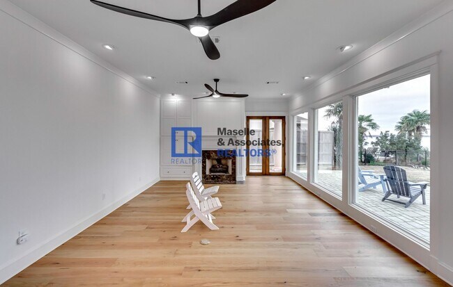 Building Photo - 1418 Windrose Dr