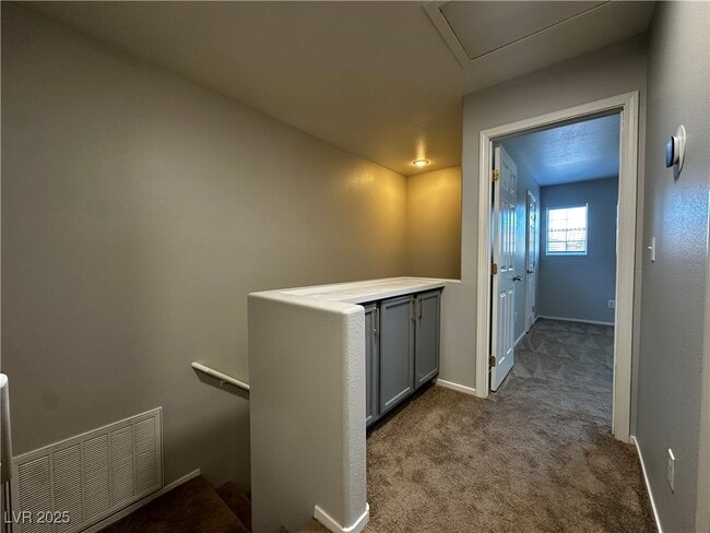 Building Photo - 2649 Heathrow St