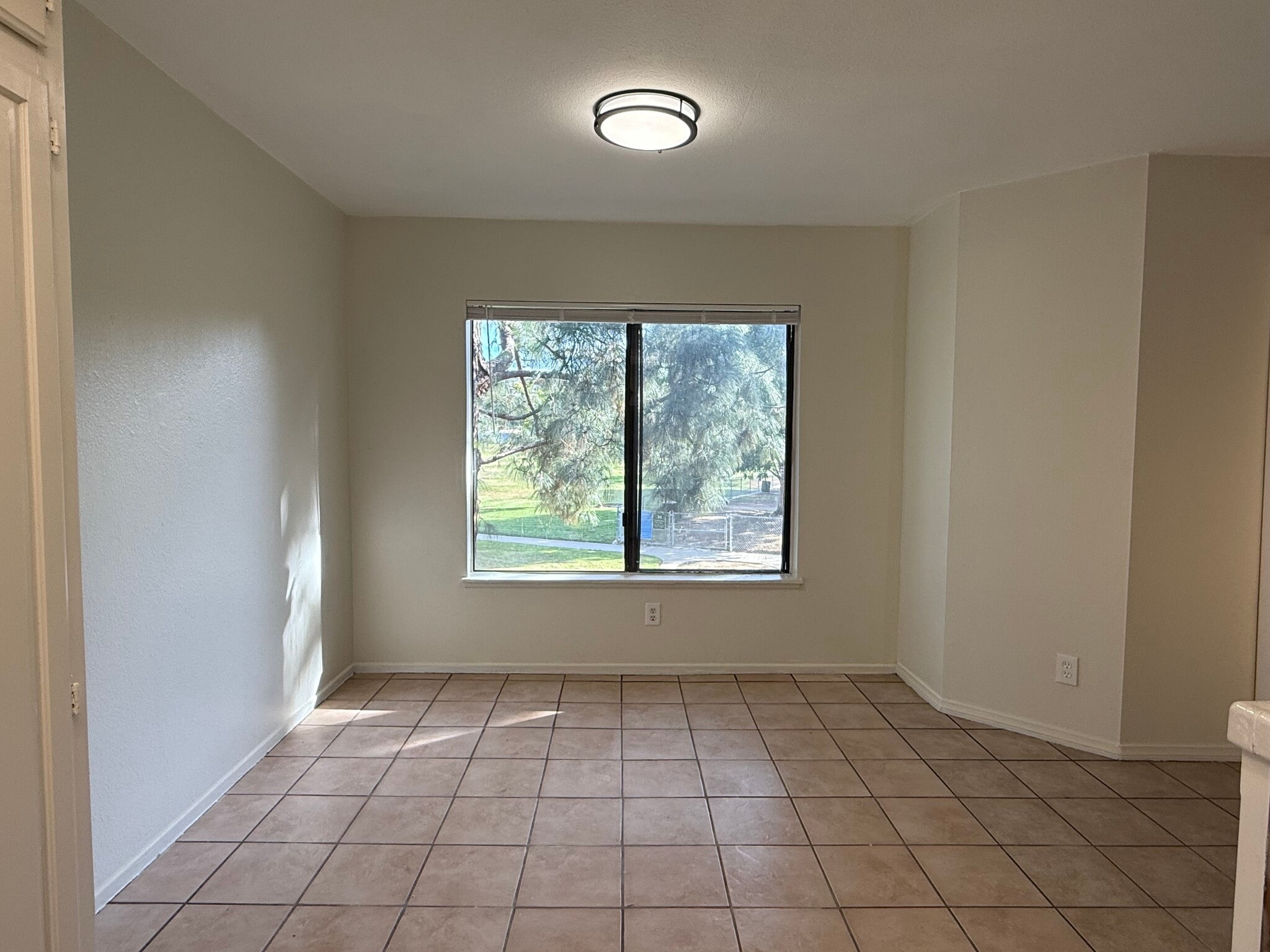 Building Photo - 24322 El Pilar