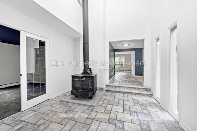 Building Photo - 3185 Shimmons Rd