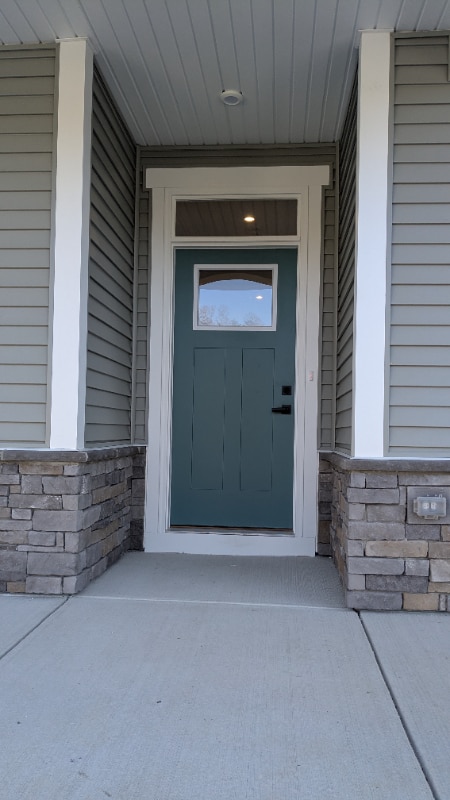 Building Photo - 136 Wood Land Ave