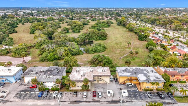 Building Photo - 961 NW 45th St