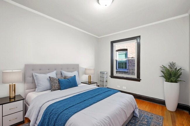 Building Photo - 1925b Grove Ave