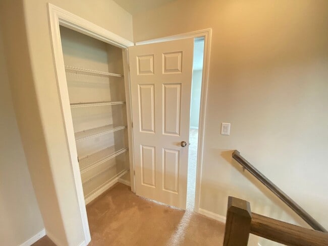 Building Photo - 3Bdrm 2.5 Bath 2-Car garage ---- Tapestry ...
