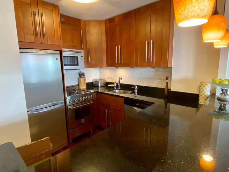 Building Photo - 151 Tremont St