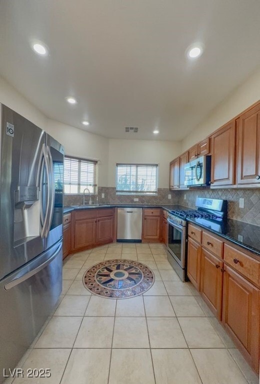 Building Photo - 1353 Robbers Roost Ave