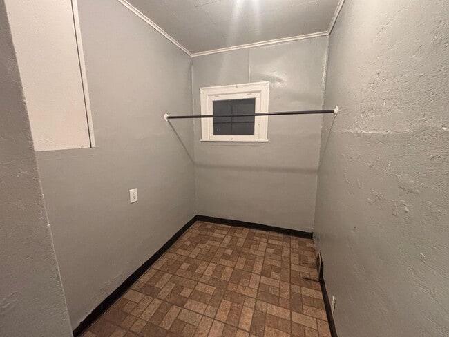 Building Photo - Check this Floor 2 for only $695/mo! But h...