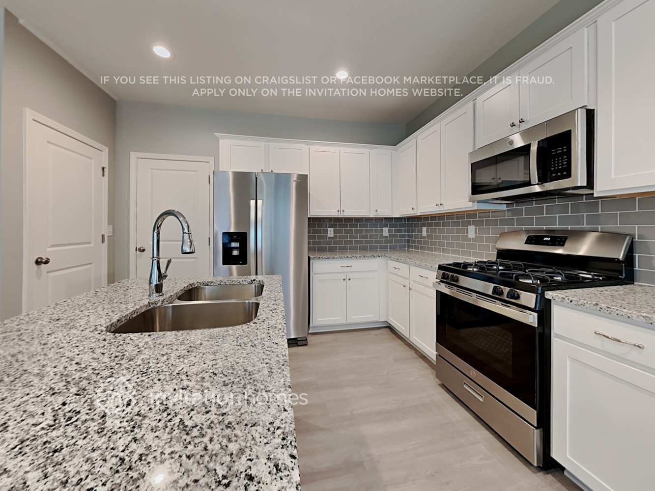 Building Photo - 504 S Fortune Way