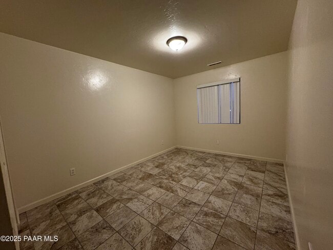 Building Photo - 7800 E Las Palmas Dr