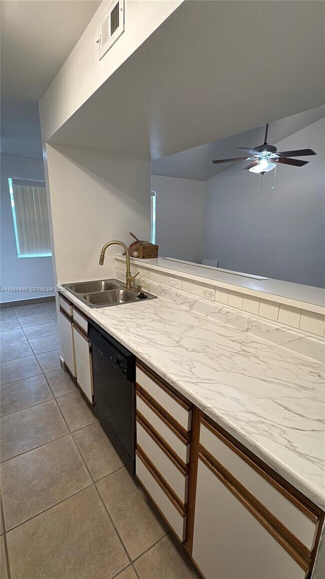 Building Photo - 15320 SW 106th Terrace