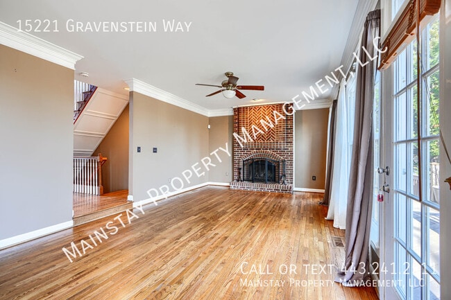 Building Photo - 15221 Gravenstein Way