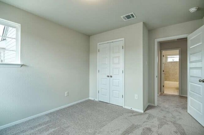 Building Photo - 1326 Goforth Rd