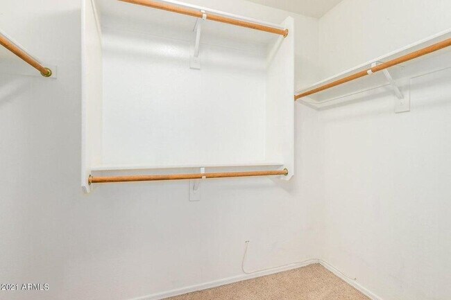 Building Photo - 3828 E Bridgeport Pkwy