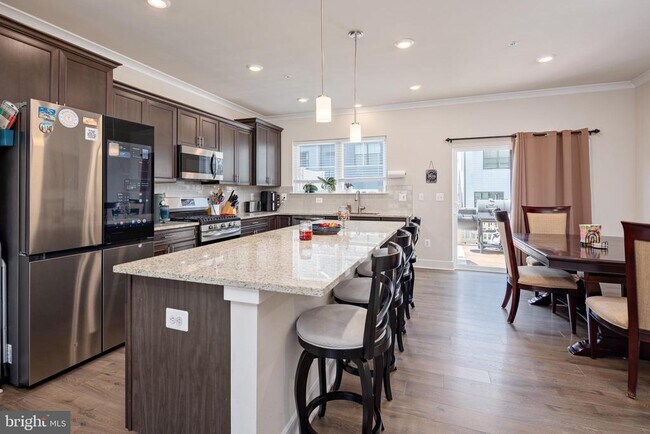 Building Photo - 618 Chalcedony Ln