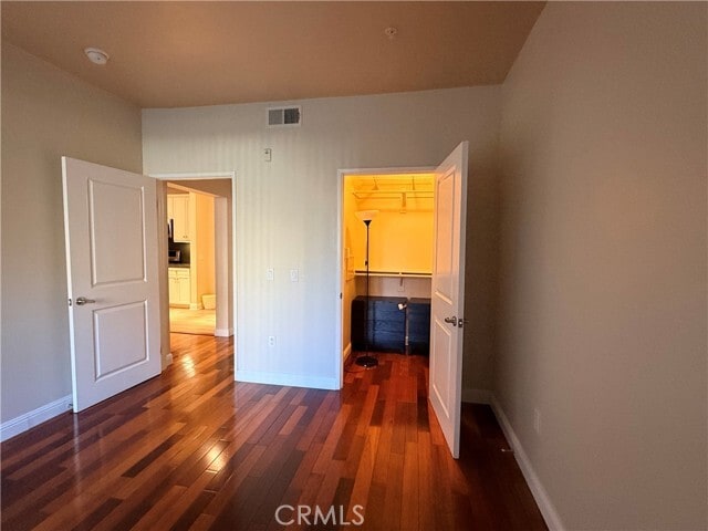 Building Photo - 1162 Scholarship