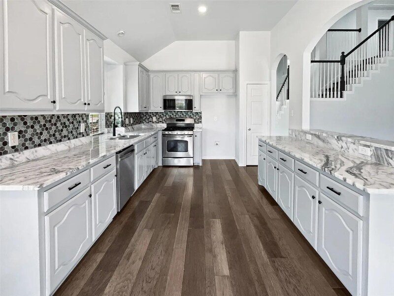 Building Photo - 1621 Cattail Creek Dr