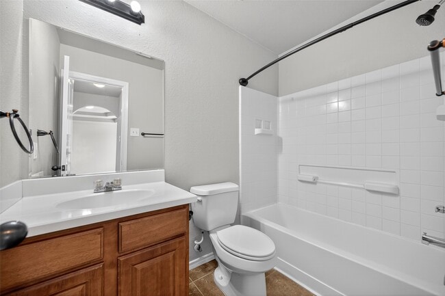 Building Photo - 17314 Blackstone Trails Dr