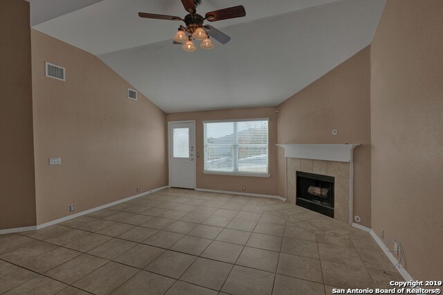 Primary Photo - 15807 Cotton Tail Ln