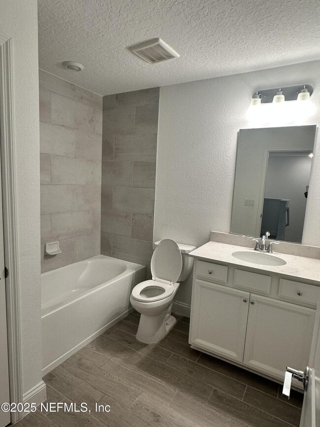 Building Photo - 113 Inkwood Ct