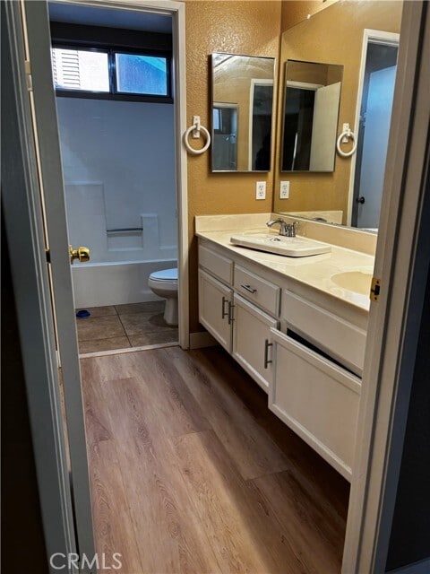 Building Photo - 12533 Loma Verde Dr