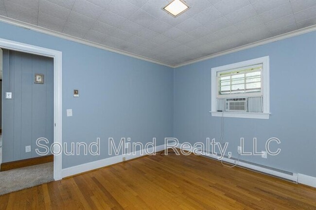 Building Photo - 207 S Alston St