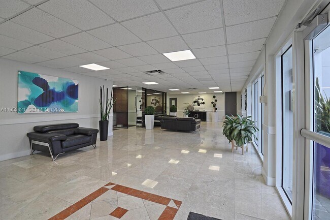 Building Photo - 7904 West Dr