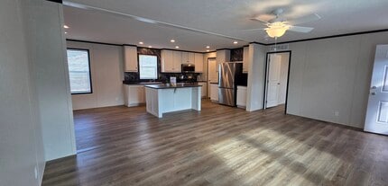 Building Photo - 9761 Marina Cir