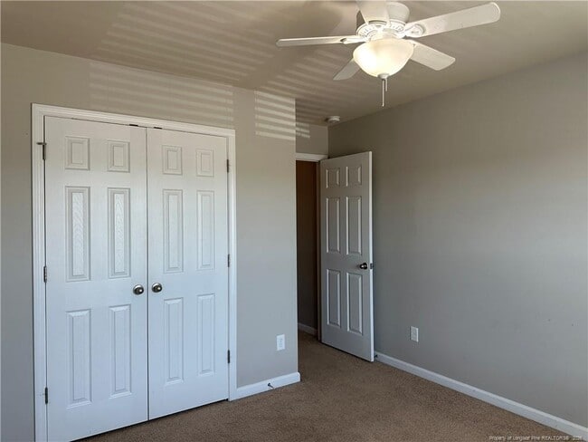 Building Photo - 240 Collinwood Dr