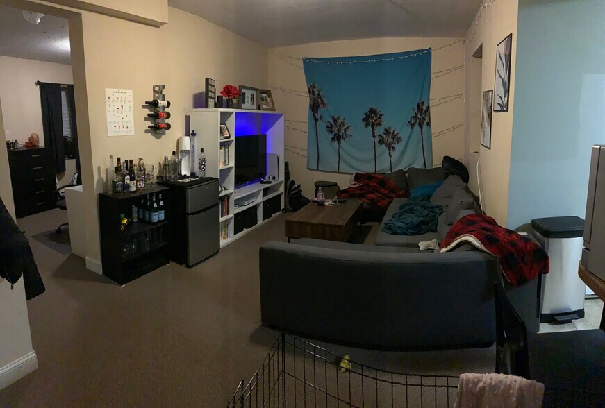 Building Photo - 883 Huntington Ave