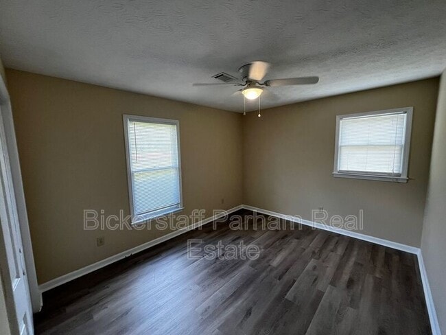 Building Photo - 103 Red Canyon Rd
