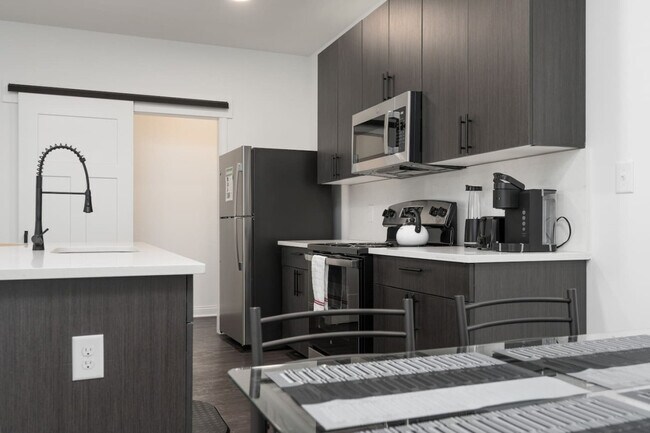 Building Photo - 5821 Elevated Way