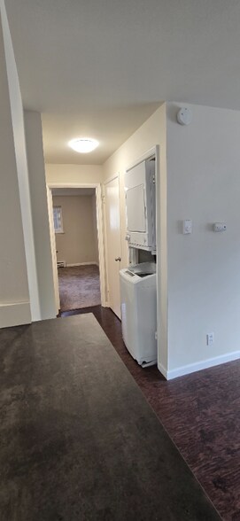 Building Photo - 400 NE 65th St