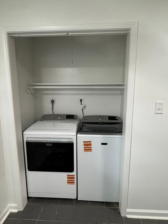 Building Photo - 3 Bed / 1 bath Available Now in Weiner, AR